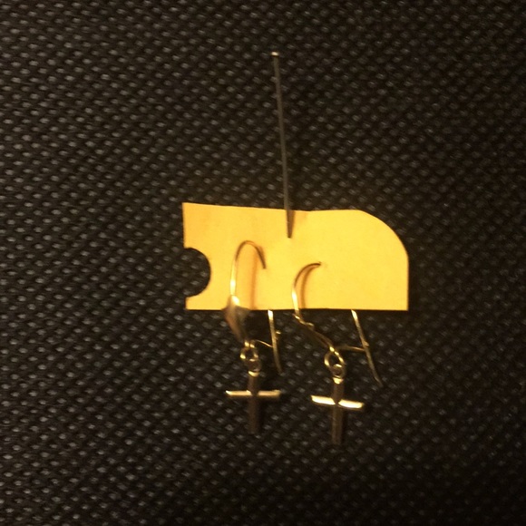 NWOT Vintage miniature gold earrings - Picture 3 of 7